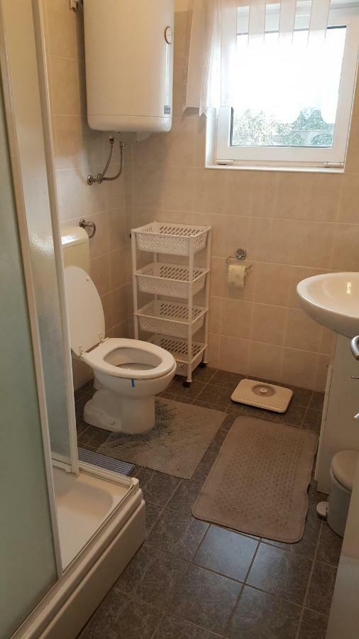 Ferienwohnung Vipava Selce Exterior foto