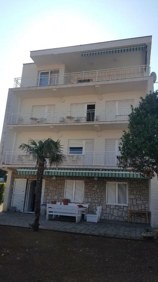 Ferienwohnung Vipava Selce Exterior foto